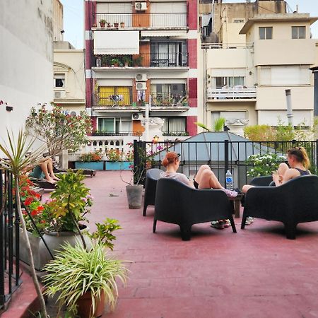 Voyage Recoleta Hostel บัวโนสไอเรส ภายนอก รูปภาพ