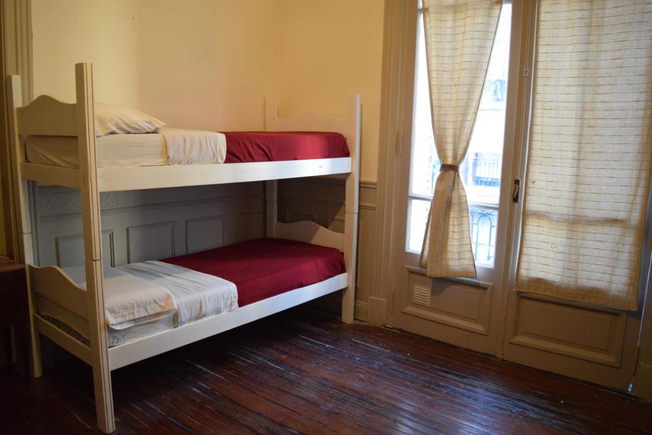 Voyage Recoleta Hostel บัวโนสไอเรส ภายนอก รูปภาพ