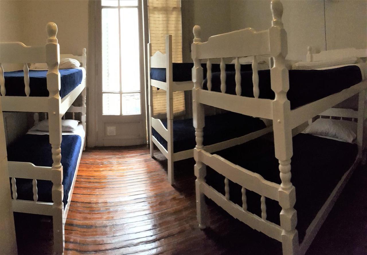 Voyage Recoleta Hostel บัวโนสไอเรส ภายนอก รูปภาพ