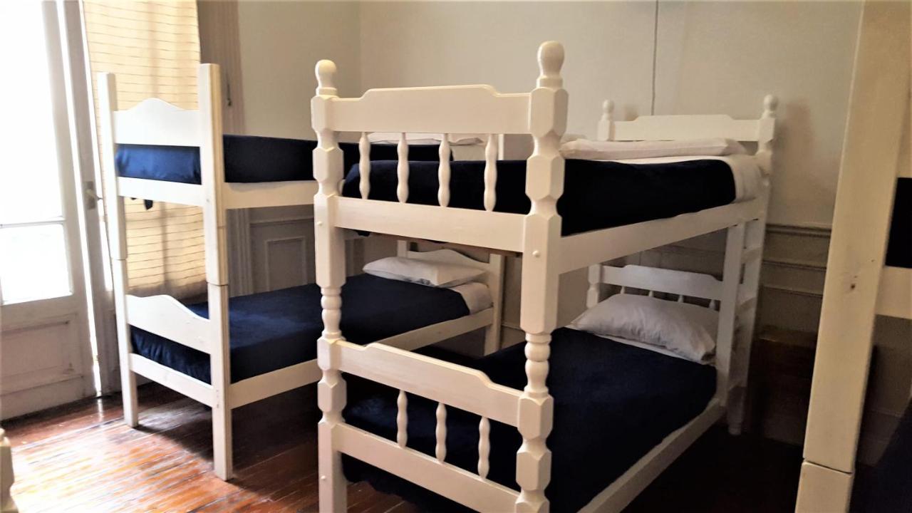Voyage Recoleta Hostel บัวโนสไอเรส ภายนอก รูปภาพ