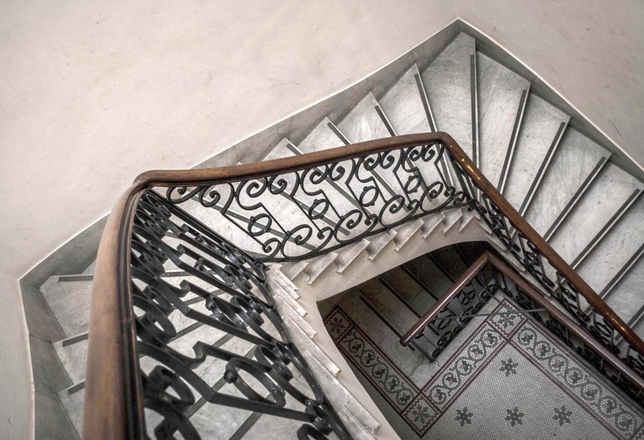 Voyage Recoleta Hostel บัวโนสไอเรส ภายนอก รูปภาพ