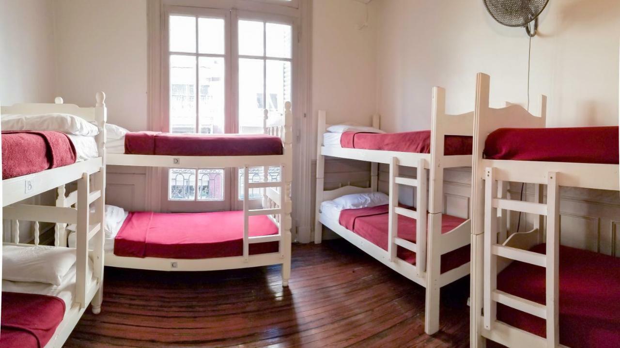 Voyage Recoleta Hostel บัวโนสไอเรส ห้อง รูปภาพ