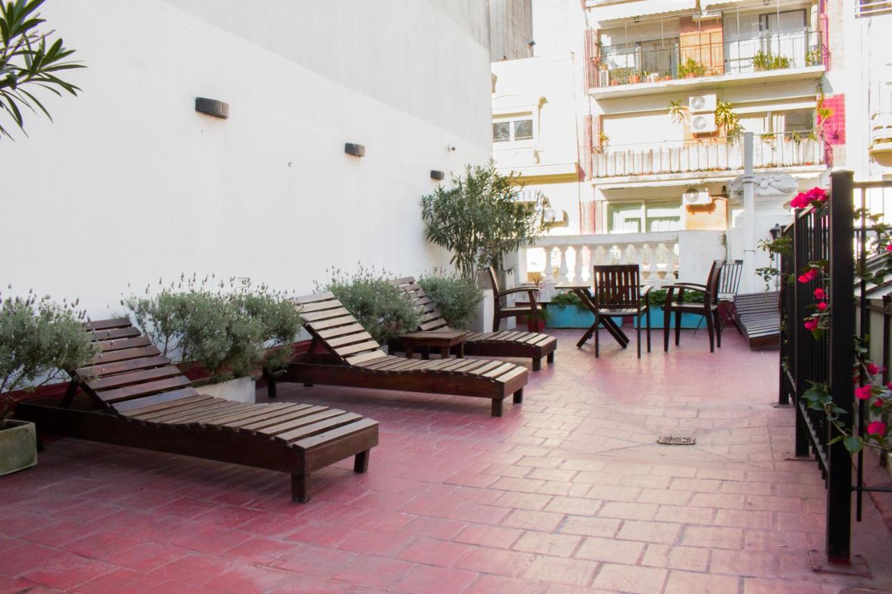 Voyage Recoleta Hostel บัวโนสไอเรส ภายนอก รูปภาพ